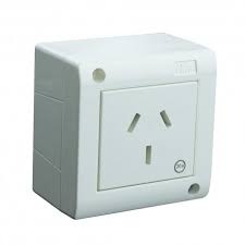 TOMA BOX 20 A EXTERIOR HEMBRA MODULO Bl RICHI